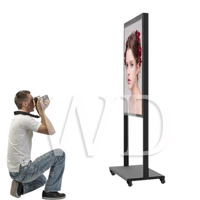 Floor Standing Low Noise 2500 Cd/M2 Indoor Digital Signage With Casters